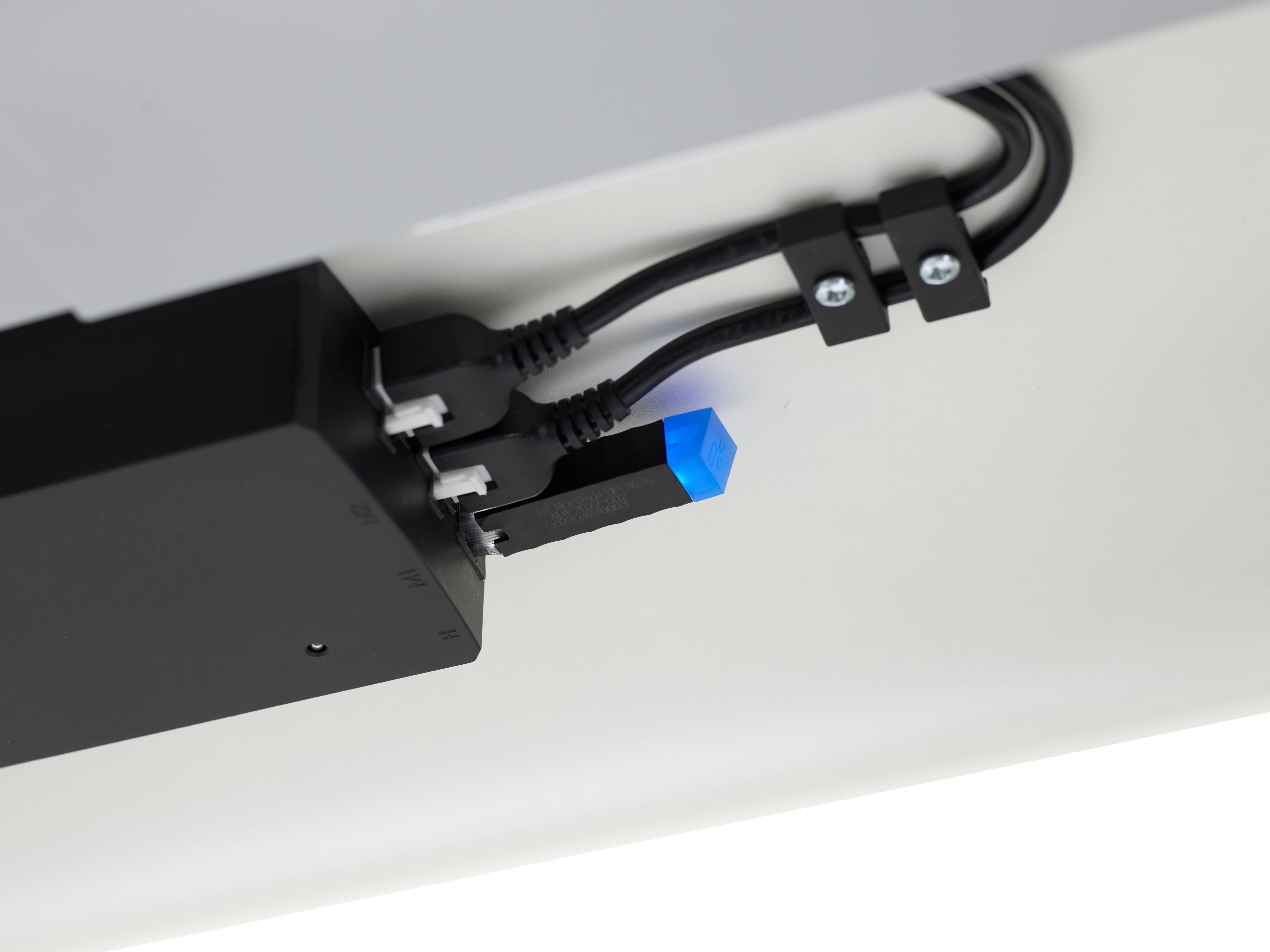 Bluetooth Control (Lavoro Desks)