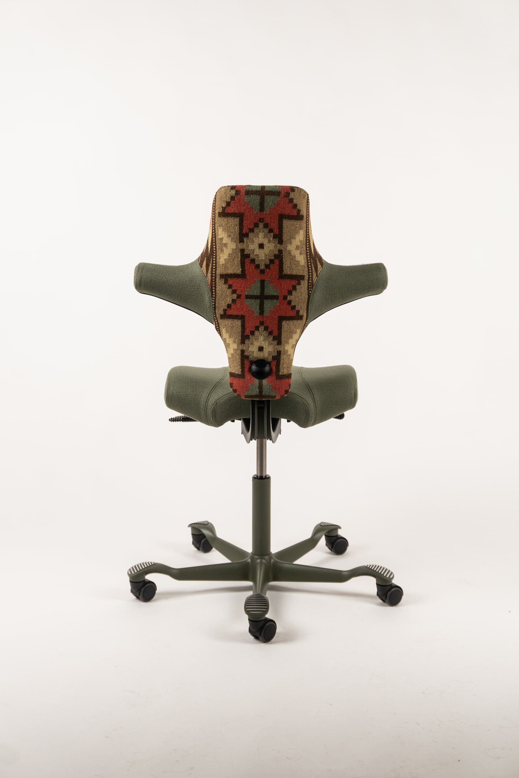 HÅG x Recouture - Heritage craft for a design icon