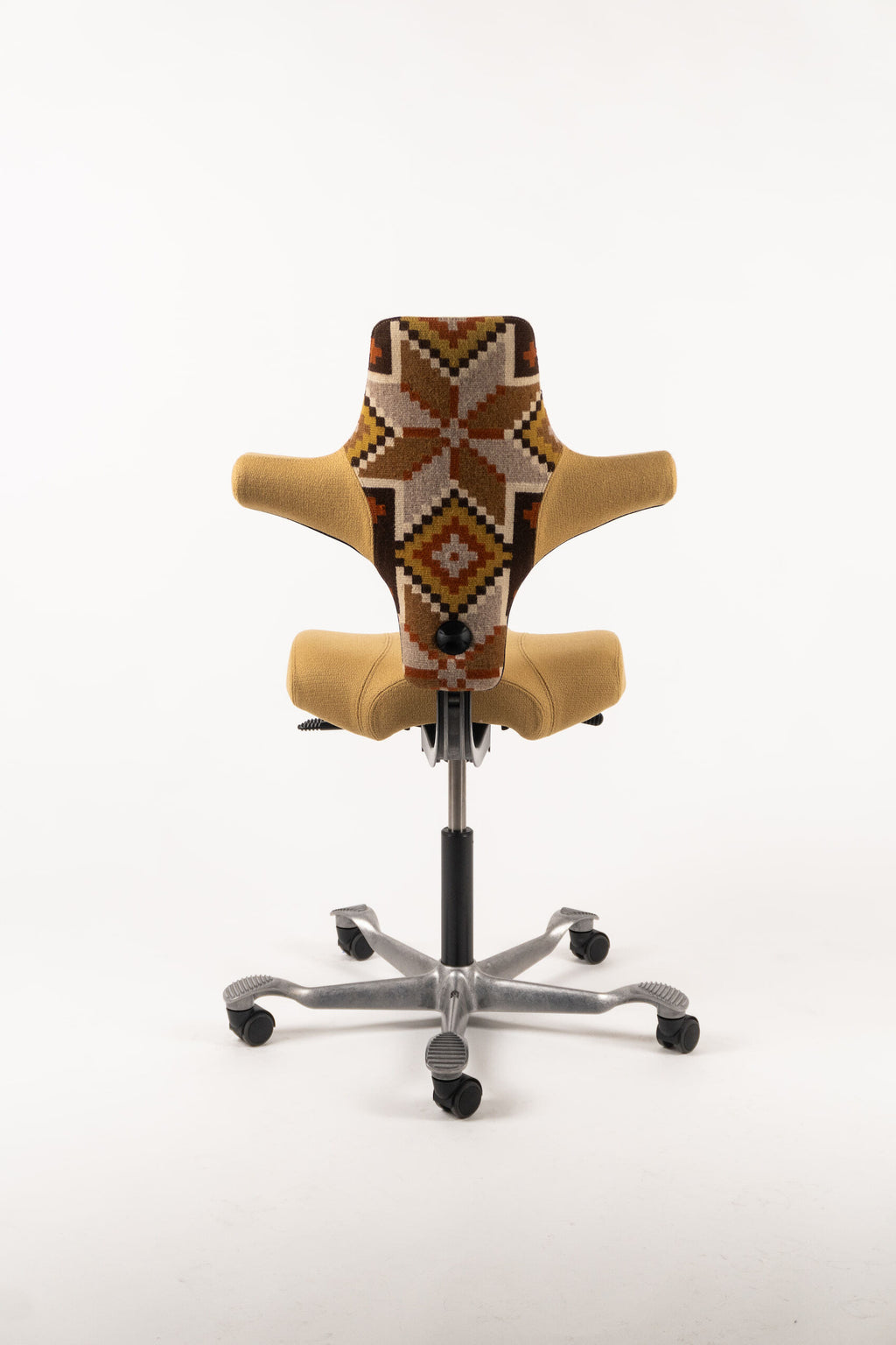HÅG x Recouture - Heritage craft for a design icon