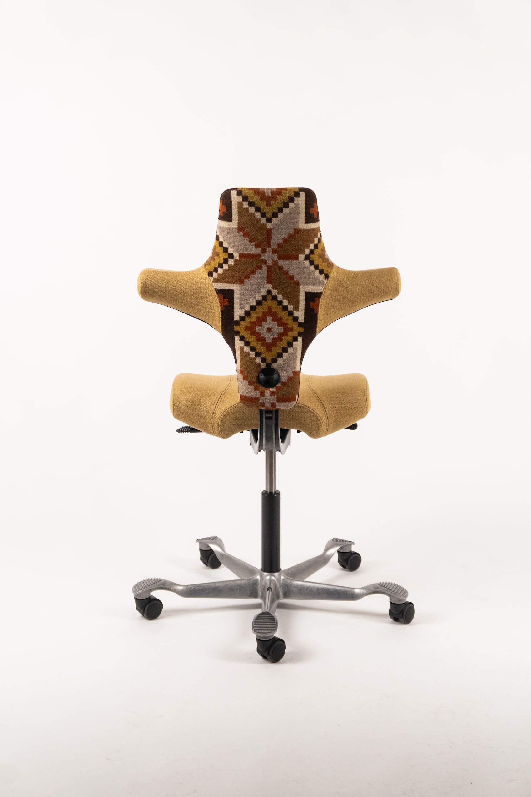 HÅG x Recouture - Heritage craft for a design icon
