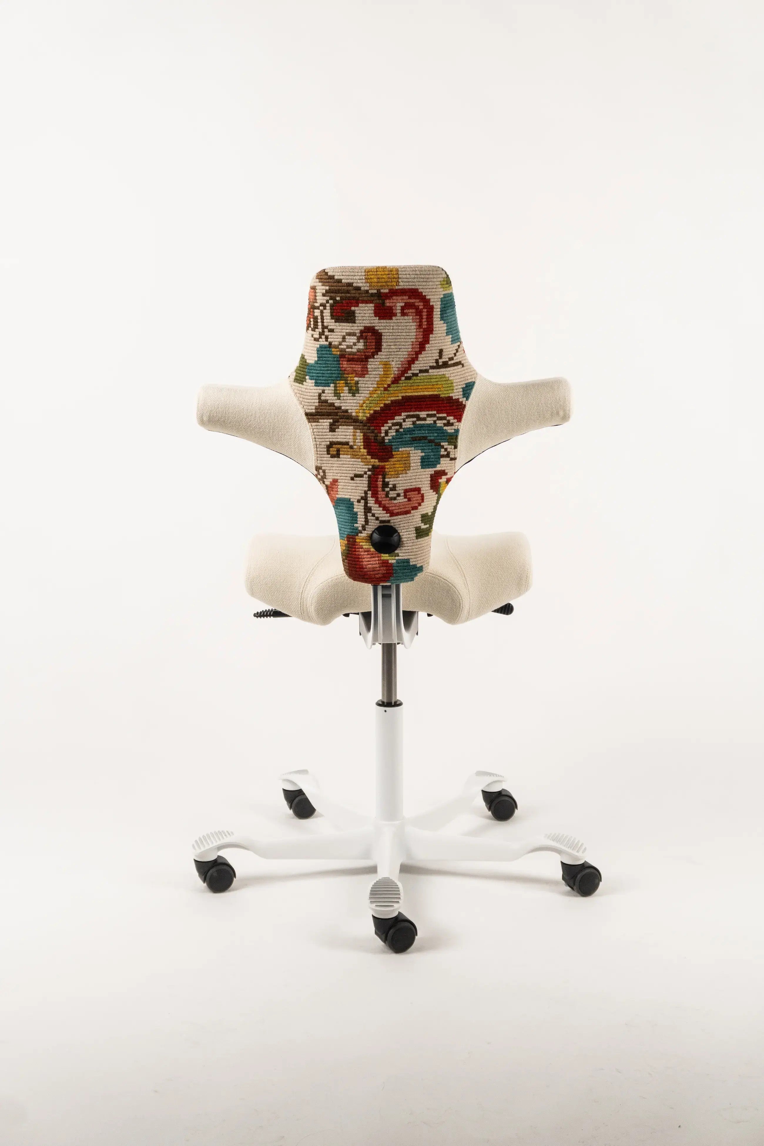 HÅG x Recouture - Heritage craft for a design icon
